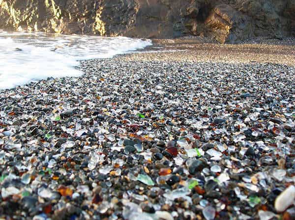 glas op het strand